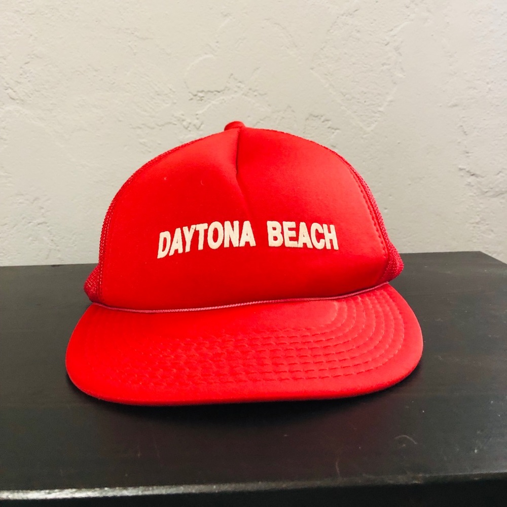 Vintage Daytona Beach 🏝 trucker hat 🧢